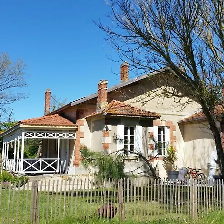 Demeure 300M De La Plage Soulac-sur-Mer Exterior photo